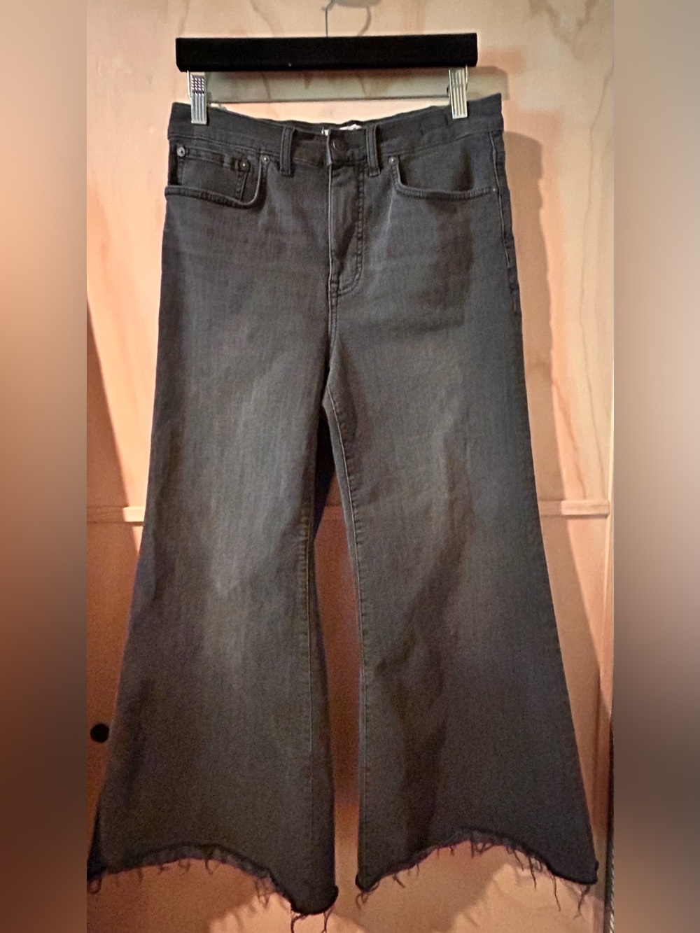 Madewell Black Flared Wide-Leg Jeans with Raw Hem Sz 28